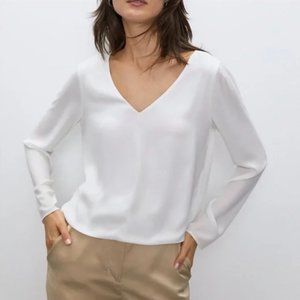 Aritzia Babaton Murphy Blouse Sz S White BRAND NEW